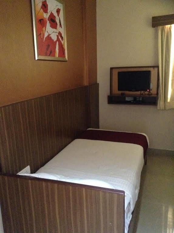 La Sara Comforts Bangalore Extérieur photo